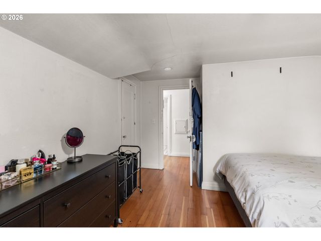 239 E 14TH Ave, Eugene, OR 97401
