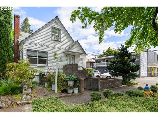 239 E 14TH Ave, Eugene, OR 97401