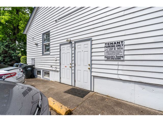 239 E 14TH Ave, Eugene, OR 97401