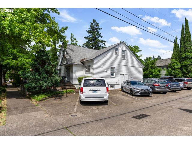 239 E 14TH Ave, Eugene, OR 97401