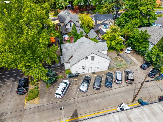 239 E 14TH Ave, Eugene, OR 97401