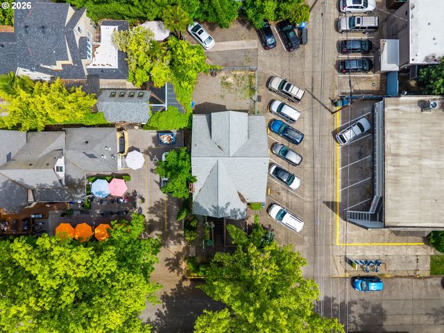 239 E 14TH Ave, Eugene, OR 97401