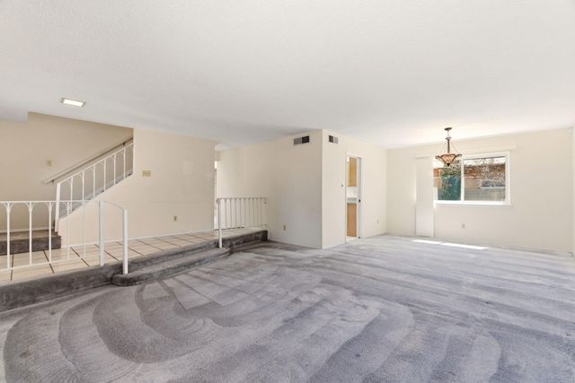 6708 Christy Avenue NE, Albuquerque, NM 87109