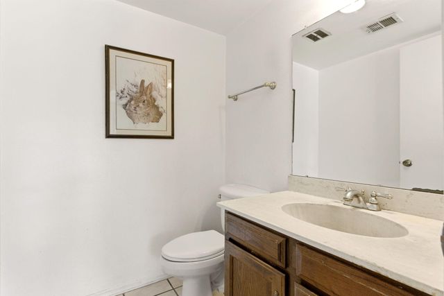 6708 Christy Avenue NE, Albuquerque, NM 87109