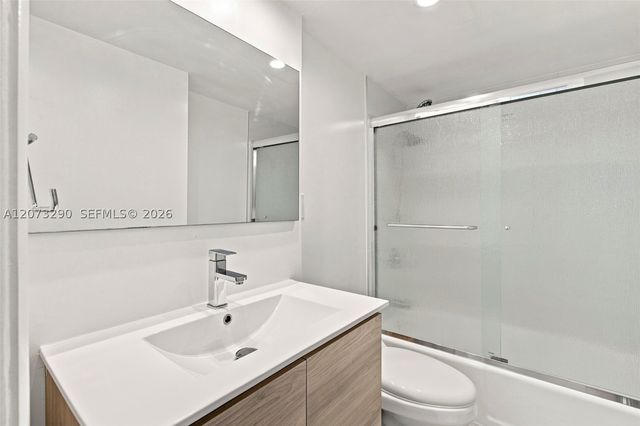 1901 Brickell Ave B1411, Miami, FL 33129