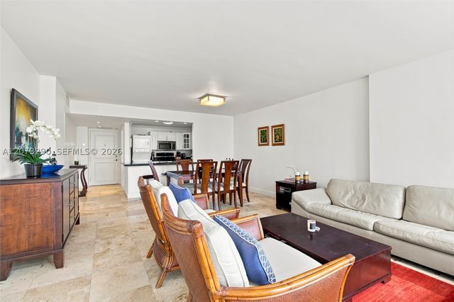 1901 Brickell Ave B1411, Miami, FL 33129