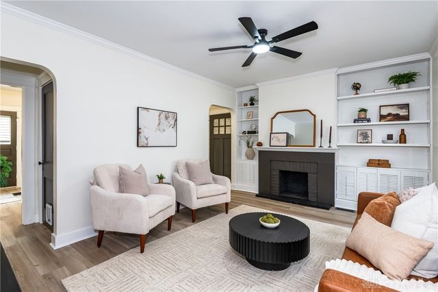 431 Triangle Avenue, Oakwood, OH 45419