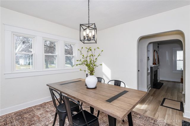 431 Triangle Avenue, Oakwood, OH 45419