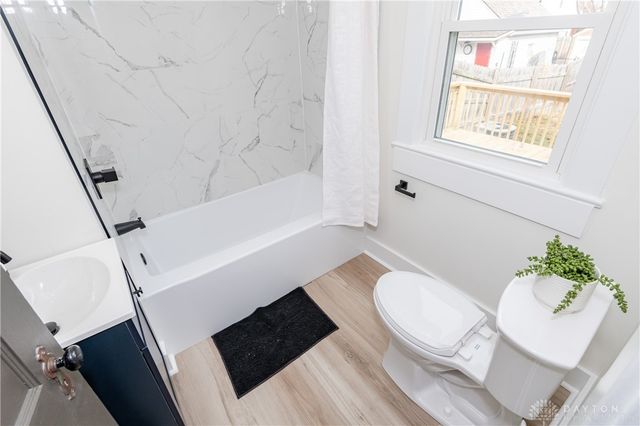 431 Triangle Avenue, Oakwood, OH 45419