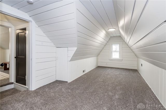 431 Triangle Avenue, Oakwood, OH 45419