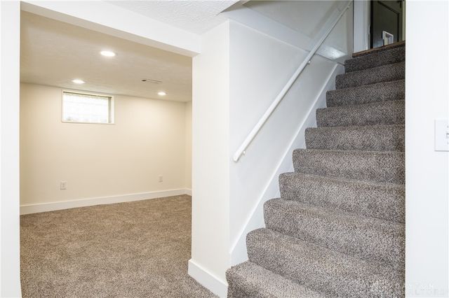 431 Triangle Avenue, Oakwood, OH 45419