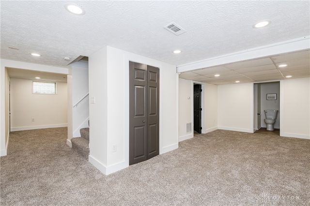 431 Triangle Avenue, Oakwood, OH 45419