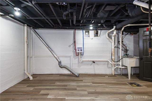 431 Triangle Avenue, Oakwood, OH 45419