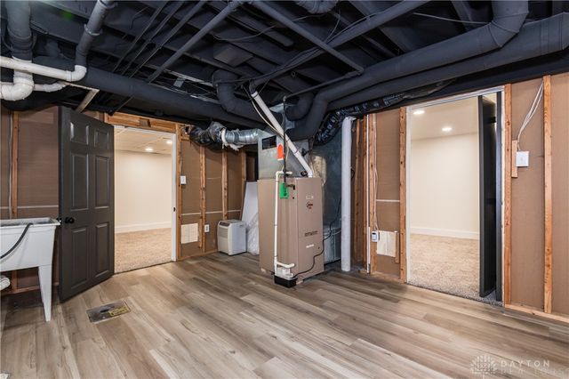 431 Triangle Avenue, Oakwood, OH 45419