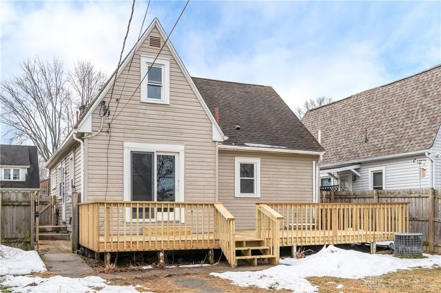 431 Triangle Avenue, Oakwood, OH 45419