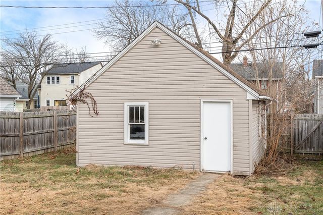 431 Triangle Avenue, Oakwood, OH 45419