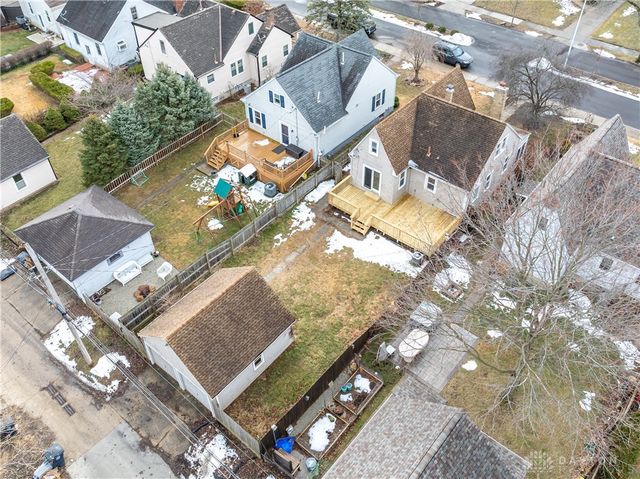 431 Triangle Avenue, Oakwood, OH 45419