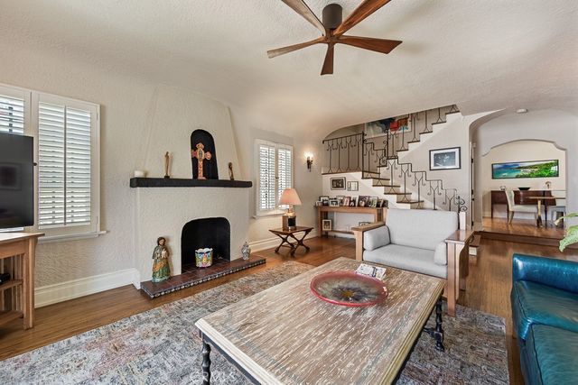 170 Saint Joseph, Long Beach, CA 90803