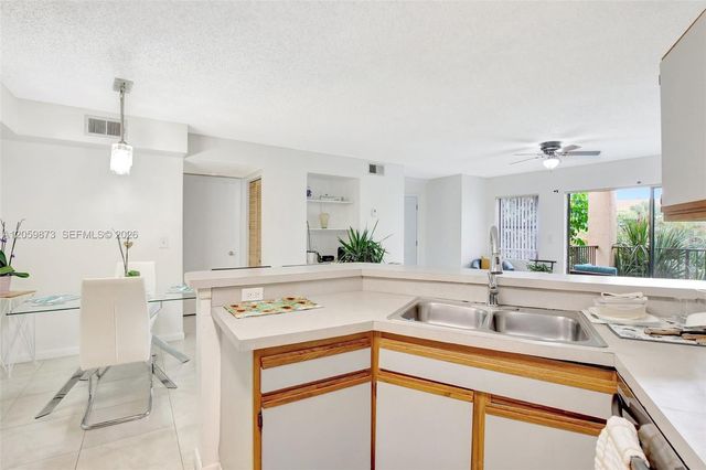 9999 Summerbreeze Dr 808, Sunrise, FL 33322