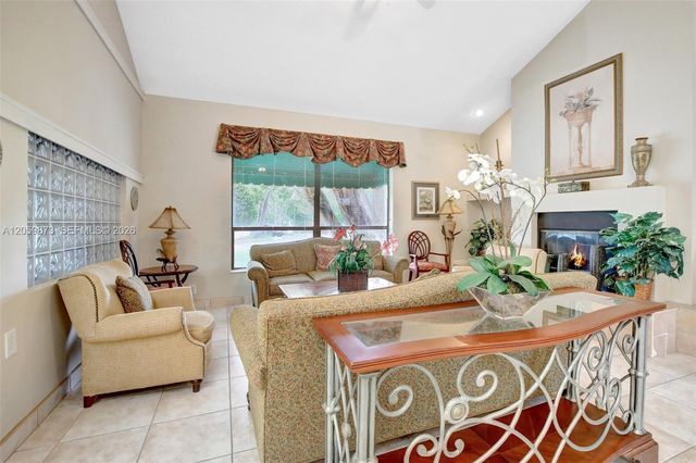 9999 Summerbreeze Dr 808, Sunrise, FL 33322