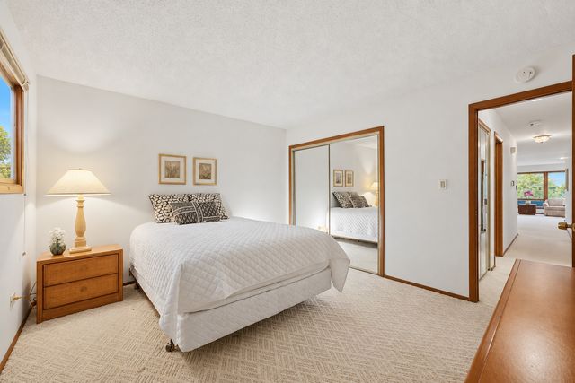 1723 E Maya Lane, Mount Prospect, IL 60056