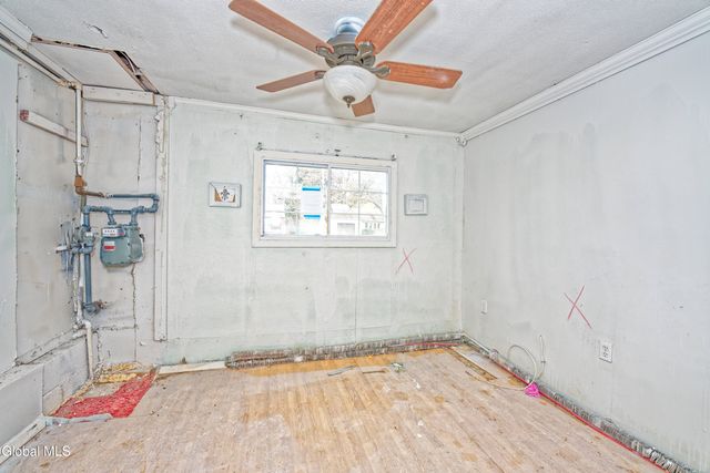 13 Winslow Drive, Colonie, NY 12309