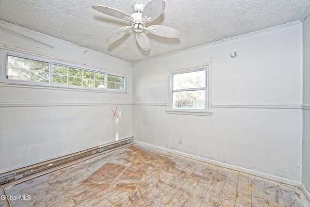 13 Winslow Drive, Colonie, NY 12309