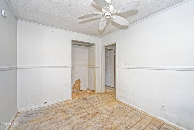 13 Winslow Drive, Colonie, NY 12309