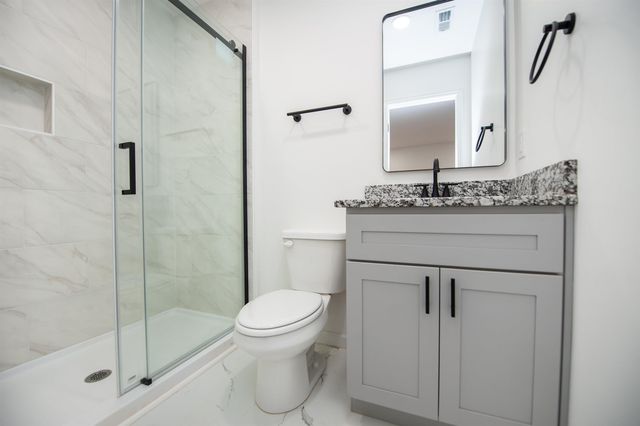 631 S Center Street, Spartanburg, SC 29301