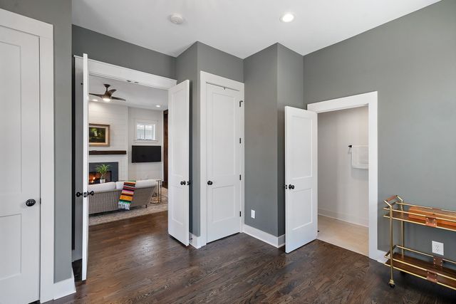 1510 E Stewarts Ln, Nashville, TN 37218