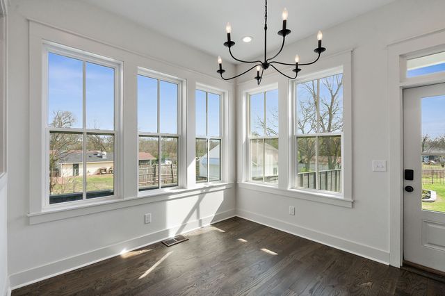 1510 E Stewarts Ln, Nashville, TN 37218