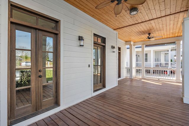 1510 E Stewarts Ln, Nashville, TN 37218