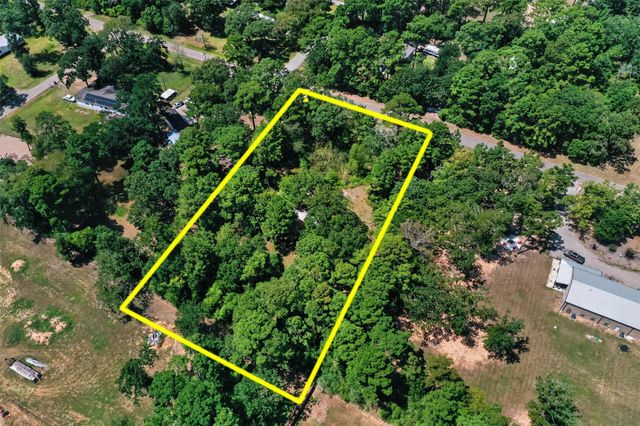 21051 Country Pines Road, Magnolia, TX 77355