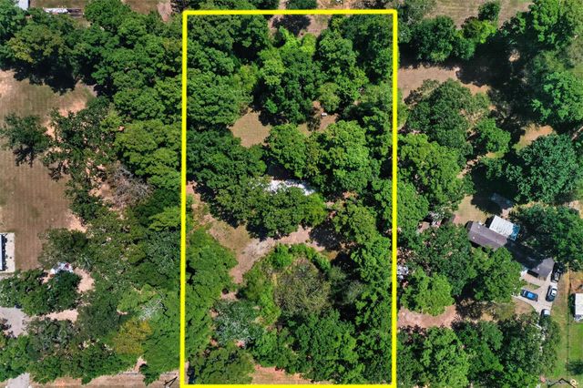 21051 Country Pines Road, Magnolia, TX 77355