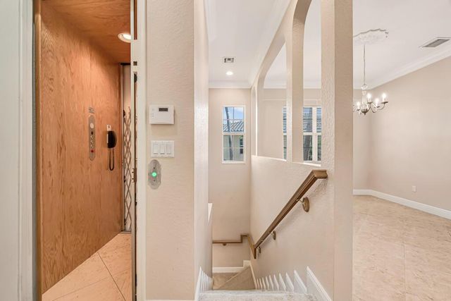 9778 BOWLINE Drive 201, West Palm Beach, FL 33411