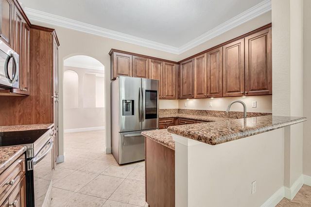 9778 BOWLINE Drive 201, West Palm Beach, FL 33411
