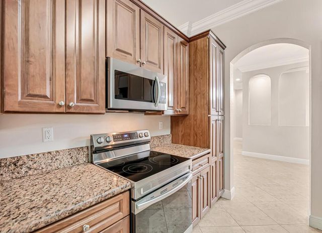 9778 BOWLINE Drive 201, West Palm Beach, FL 33411