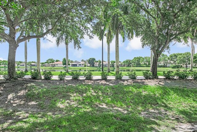 9778 BOWLINE Drive 201, West Palm Beach, FL 33411