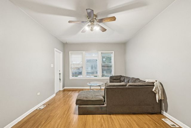 5756 S Princeton Avenue, Chicago, IL 60621