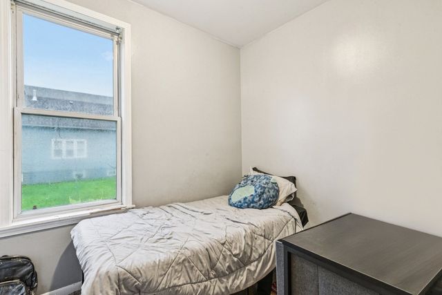 5756 S Princeton Avenue, Chicago, IL 60621