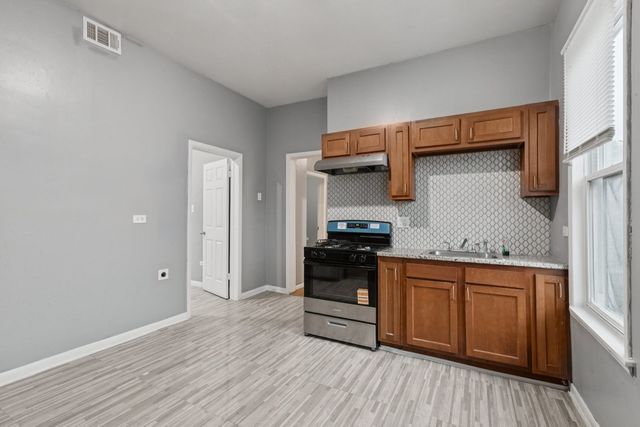 5756 S Princeton Avenue, Chicago, IL 60621