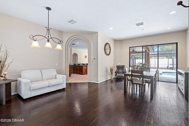1059 Natural Oaks Drive, Orange City, FL 32763