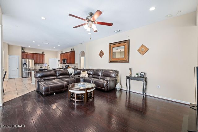 1059 Natural Oaks Drive, Orange City, FL 32763
