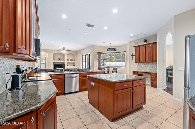 1059 Natural Oaks Drive, Orange City, FL 32763