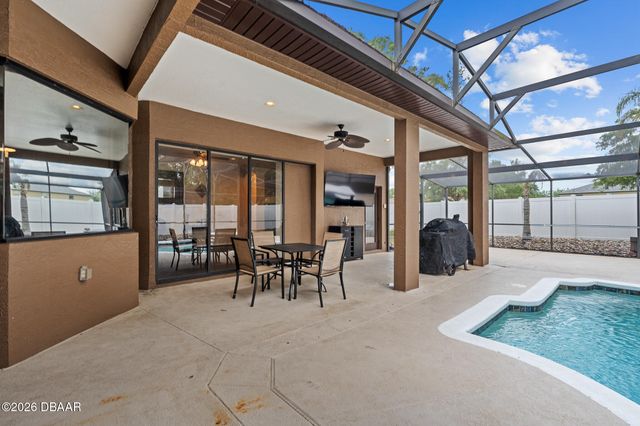 1059 Natural Oaks Drive, Orange City, FL 32763