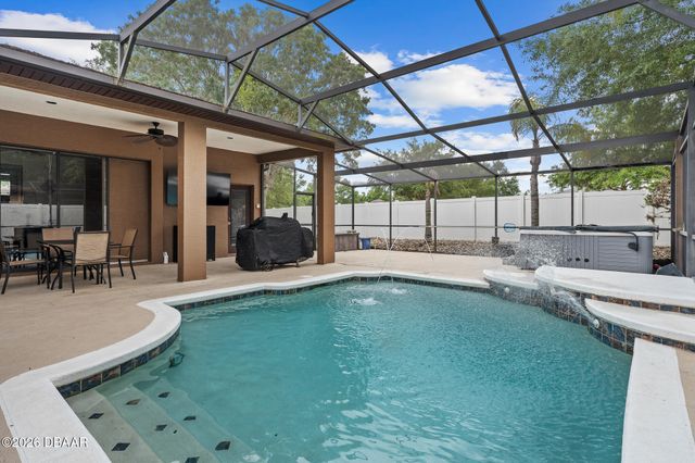 1059 Natural Oaks Drive, Orange City, FL 32763