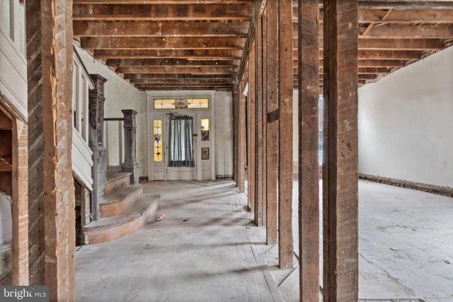 109 E 33RD ST, Baltimore, MD 21218