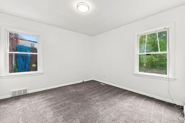 9733 Somerset Avenue, Detroit, MI 48224