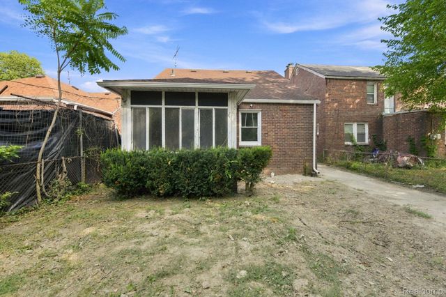9733 Somerset Avenue, Detroit, MI 48224