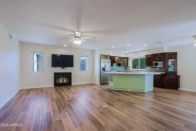 715 W STERLING Place, Chandler, AZ 85225